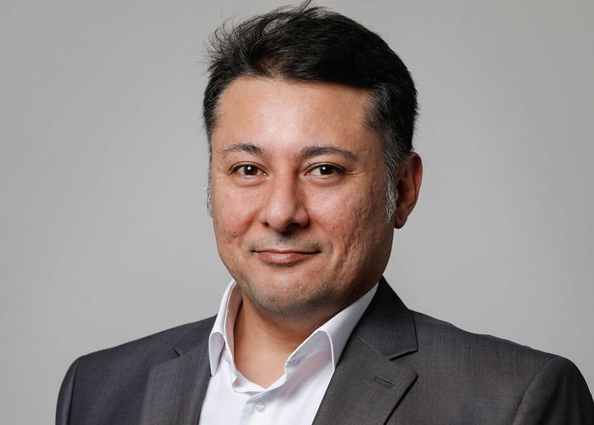 Neuer Produktmanager Lack: Mikayil Yildirim; Quelle: Epple Druckfarben.