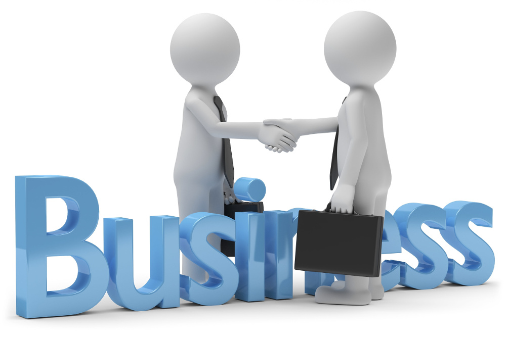 Zwei Figuren mit Aktenkoffer schütteln sich über einen Aufsteller aus den Buchstaben für "Business" hinweg die Hand.