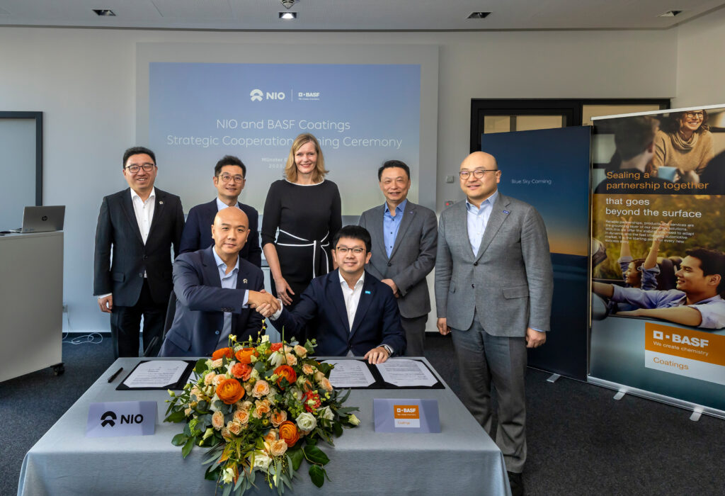 BASF Coatings und NIO vereinbaren eine strategische Partnerschaft für Fahrzeuglacke.