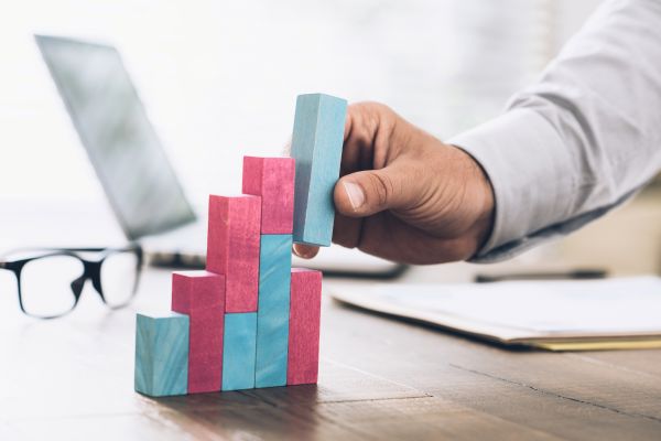 Die Zahlen für das erste Quartal 2025 sind da. Während manche Player der globalen Top 10 mit stabilen Ergebnissen punkten, kämpfen andere mit Margen und Absatzmärkten.