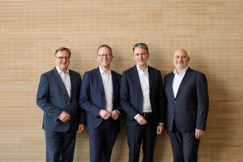 Der neue Vorstand von Jowat: Ralf Nitschke, Dr. Christian Terfloth, Dr. Olaf Meincke und Klaus Kullmann (v. l. n. r.).